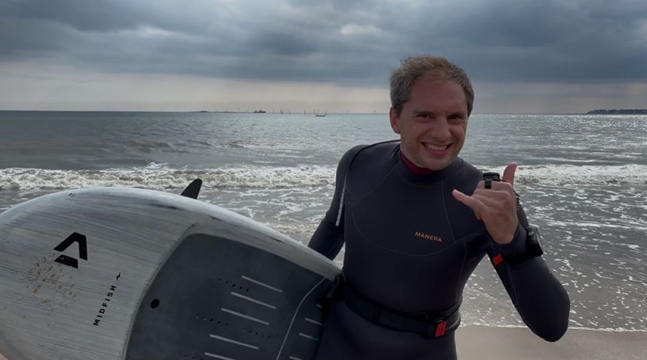 Greg Nicholls - Fondateur GlissEvolution - Test Duotone Foil Assist avec Midfish