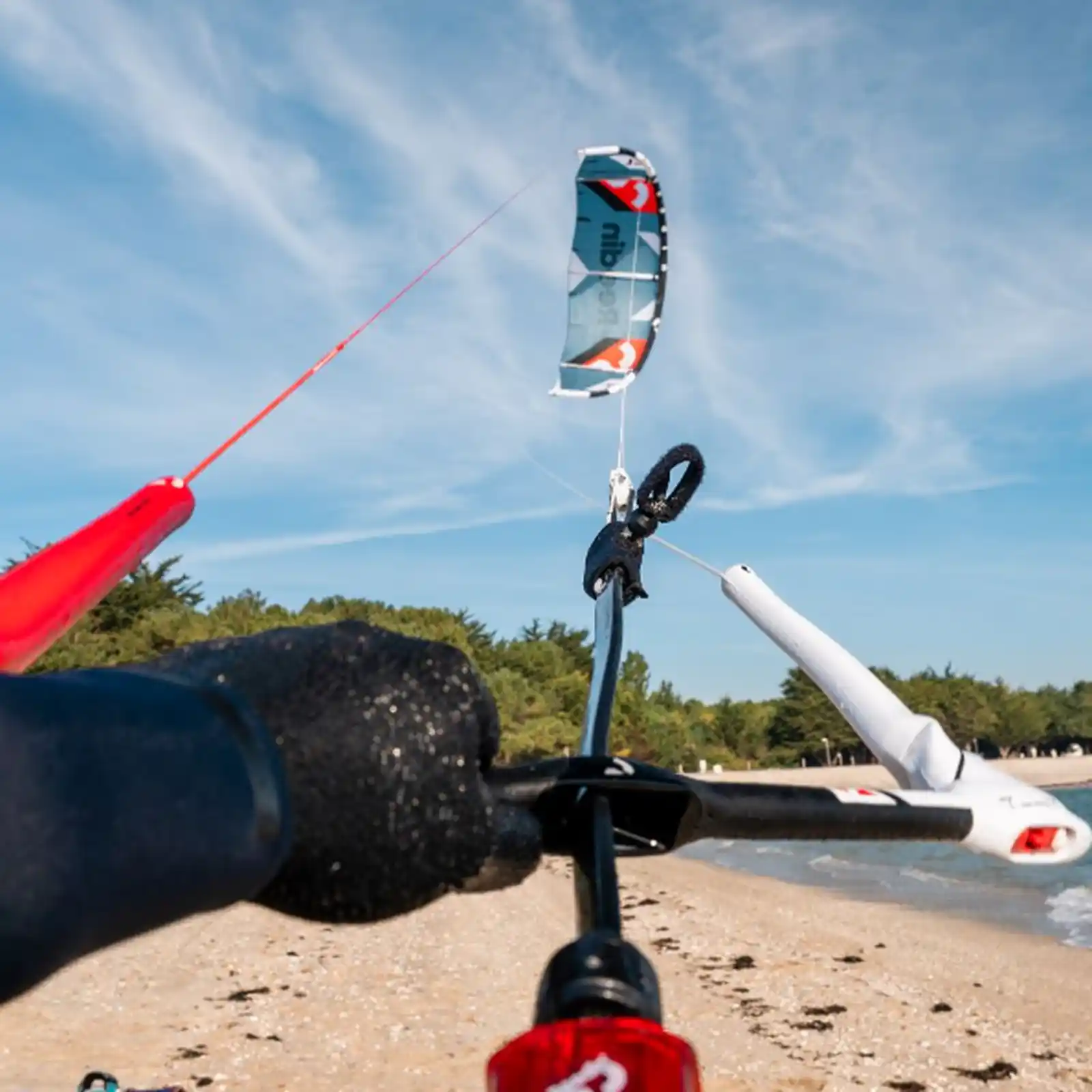 Moniteur Evo Ride lançant une aile Duotone